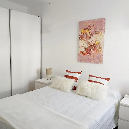 Casa Dos Sorrisos - 3 Bedroom Apartment, Terrace, Barbecue, Ac, Wifi, *