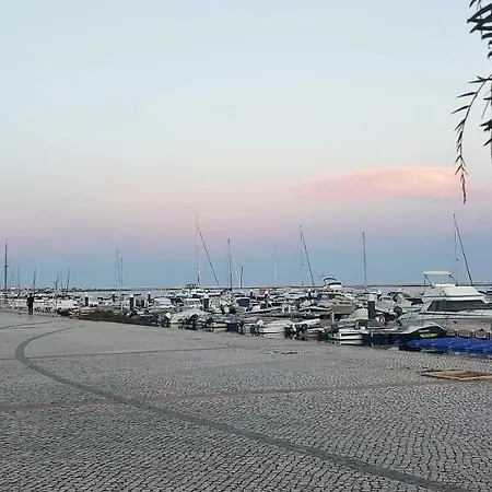 شقة Casa Dos Sorrisos - 3 Bedroom Apartment, Terrace, Barbecue, Ac, Wifi,