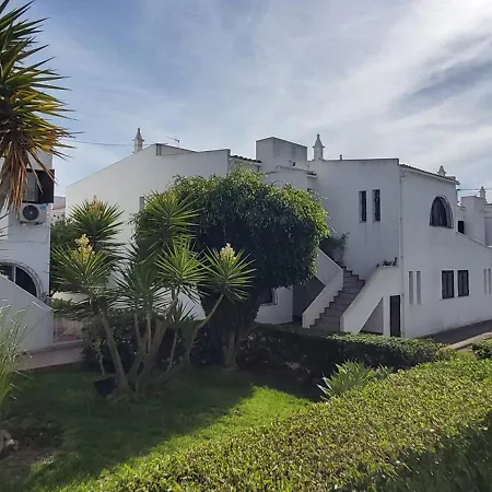 Casa Dos Sorrisos - 3 Bedroom Apartment, Terrace, Barbecue, Ac, Wifi, Lejlighed *