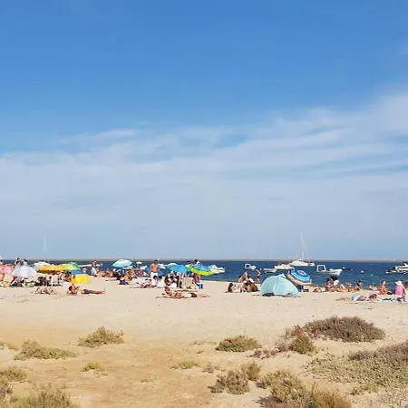 Daire Casa Dos Sorrisos - 3 Bedroom Apartment, Terrace, Barbecue, Ac, Wifi,