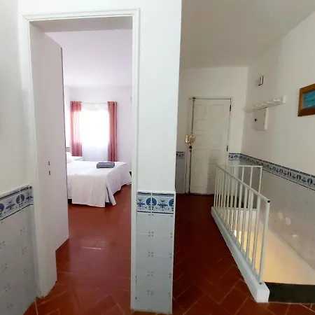 Casa Dos Sorrisos - 3 Bedroom Apartment, Terrace, Barbecue, Ac, Wifi,